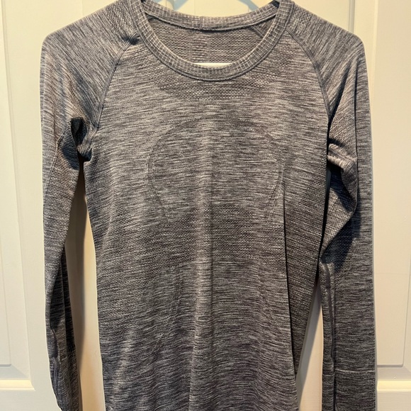 Lululemon Grey Swiftly Tech - Picture 2 of 3